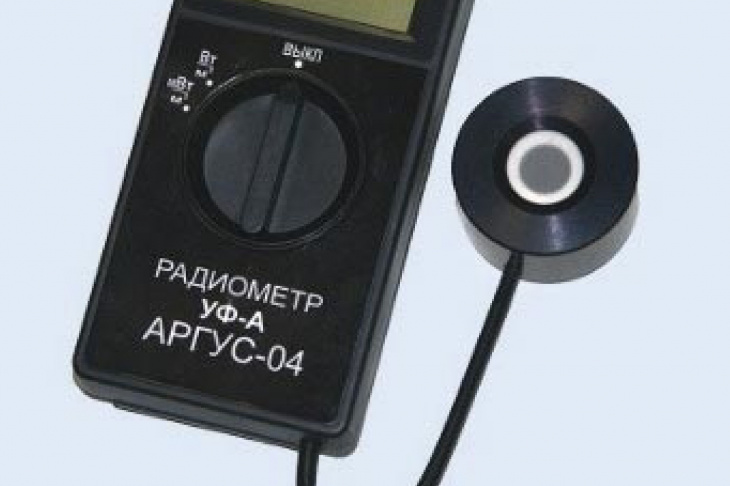 Рис. 2. Радиометр УФ-А АРГУС-04